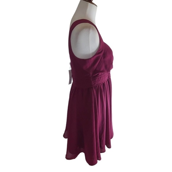 Lavender Brown Burgundy V-Neck Fit & Flare Mini Dress Small NWT - Picture 5 of 9